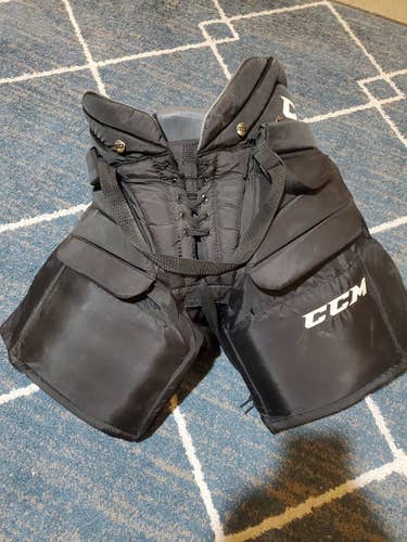 Black Used Senior Medium CCM Goalie Pants