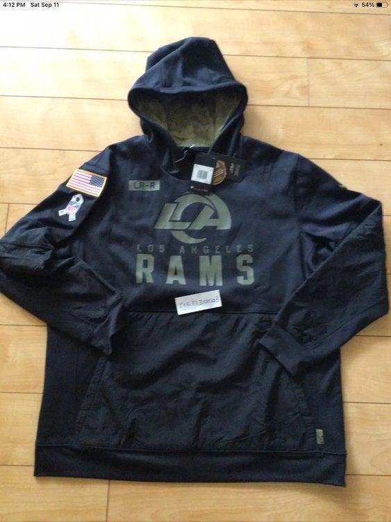 nike therma salute to service