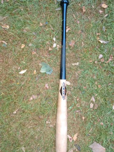 Used High School/College Old Hickory Wood Pro Maple 1739S Custom Pro Bat (-3) 30 oz 33"