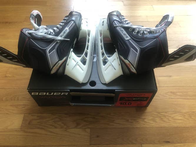 Senior Used Bauer Vapor X400 Hockey Skates Regular Width Size 10