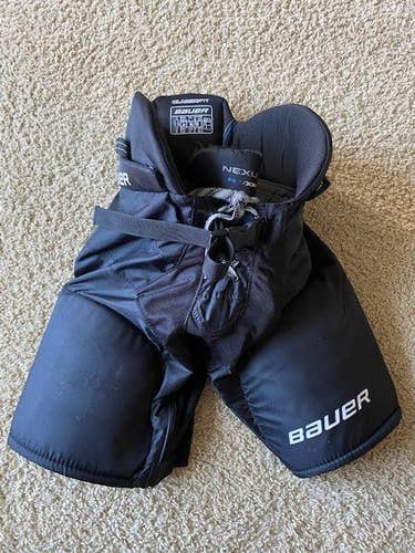 Black Junior Used Medium Bauer Nexus N7000 Hockey Pants