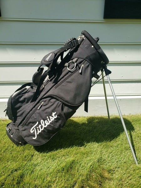 Titleist Black Stand Bag 4-way, 6 pockets with cover