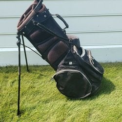 TaylorMade Black Stand Bag 5-way, 6 pockets with cover