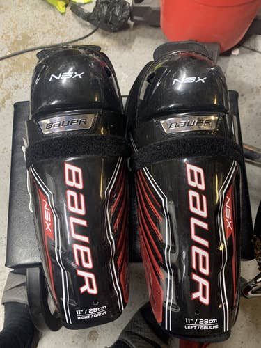 Junior Bauer Shin Pads