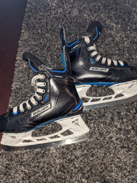 Junior Used Bauer Nexus N9000 Hockey Skates Extra Wide Width Size 4