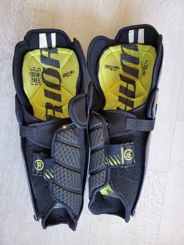 Used Senior Warrior Alpha QX Shin Pads