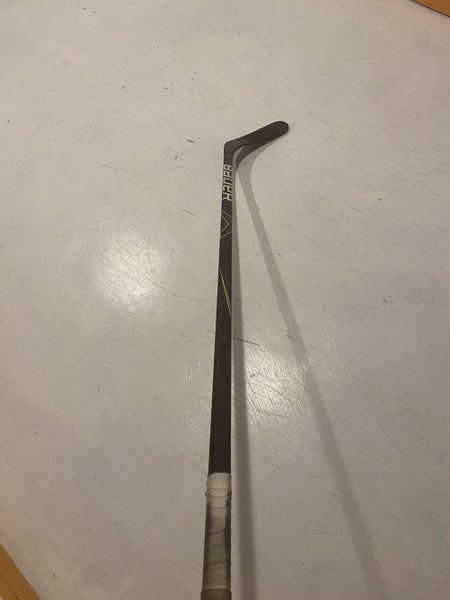 Senior Right Handed Toe Pattern Vapor 2x Hockey Stick