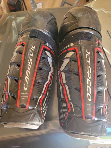 Used CCM JetSpeed FT390 Shin Pads