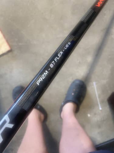 Bauer Vapor FlyLite Maxxx blade.