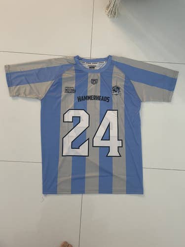 Main Stage hammers shirt