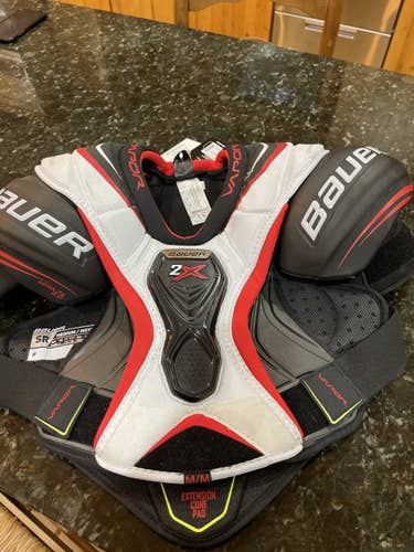 Bauer Vapor 2x shoulder pads