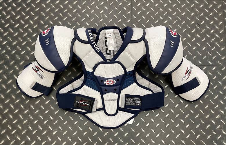 Easton Synergy 800 Shoulder Pads (Sr Med)