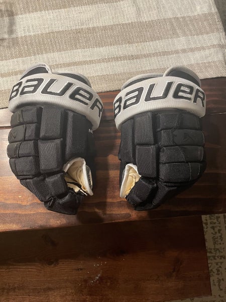 Black Used Senior Bauer Nexus N2900 Gloves 13"