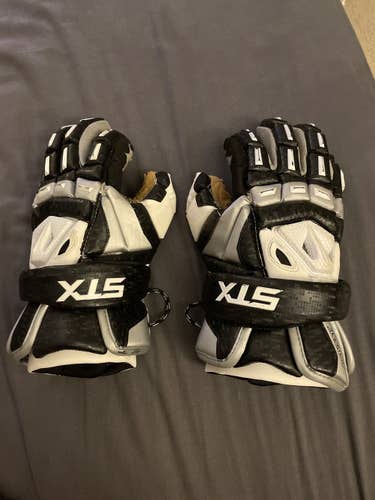 Black STX Assault Gloves