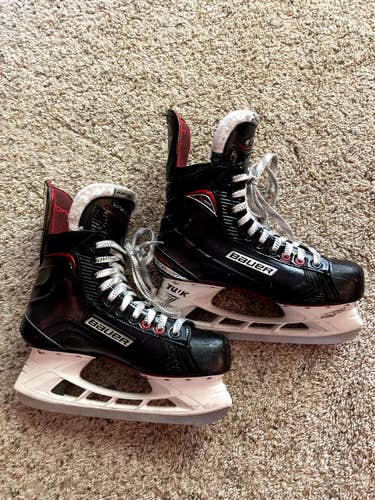 Bauer Vapor X900 Senior Hockey Skates - Size 7