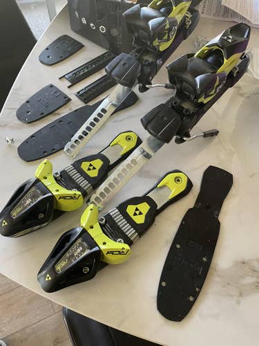 Tyrolia Downhill Ski Bindings (Fischer)