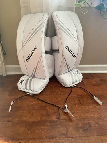 White Junior Used 30" Bauer Goalie Leg Pads