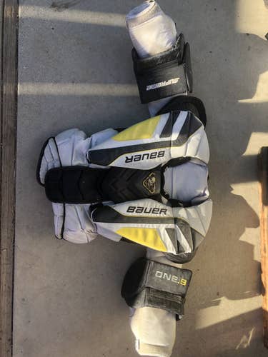 Used Large Bauer  One.9 Goalie Chest Protector