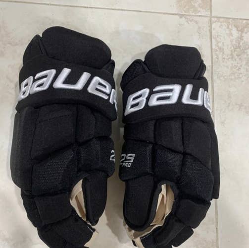 Bauer 2S Pro 14” Pro Stick Gloves Black