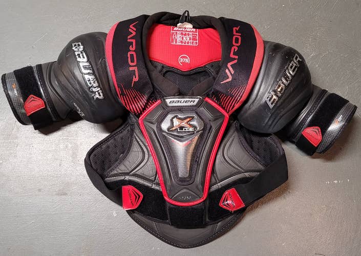 Used Senior Medium Bauer Vapor 1X Lite Shoulder Pads
