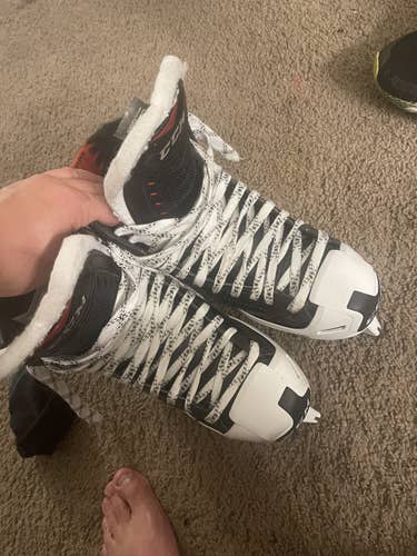 Senior CCM Regular Width Size 9 RBZ Goalie Skates
