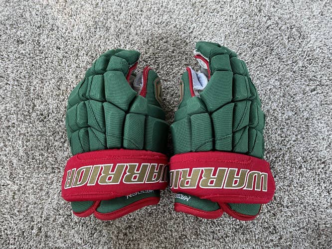 Minnesota Wild Green Used Senior Warrior Luxe Gloves 13" Pro Stock Digital Palms Made in Canada