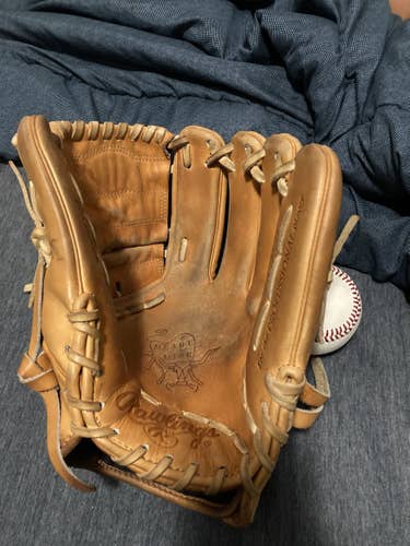 Rawlings Heart Of The Hide Glove