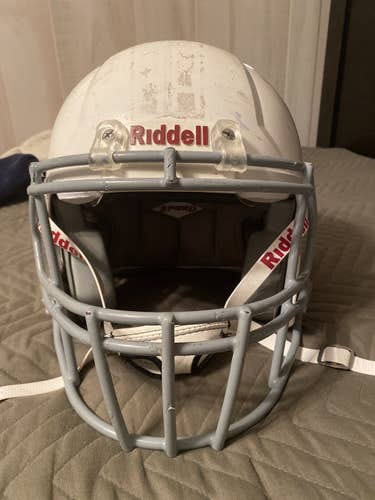 Riddell Speed Youth Football Helmet Small *Used*