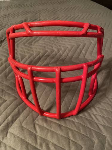 S2BDC-LW-V Red Riddell Speed/Victor Facemask