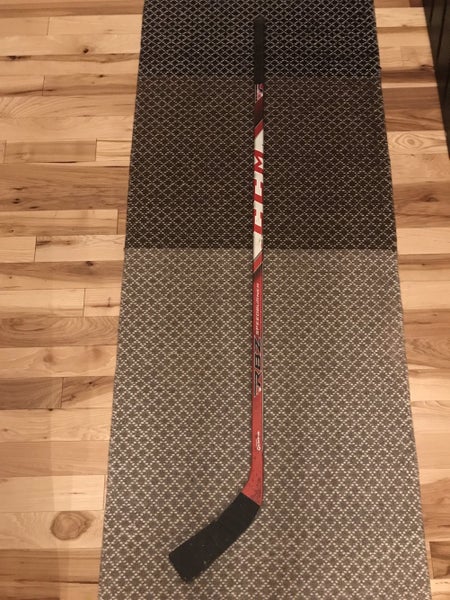 New Right Handed Pro Stock RBZ Speedburner Hockey Stick