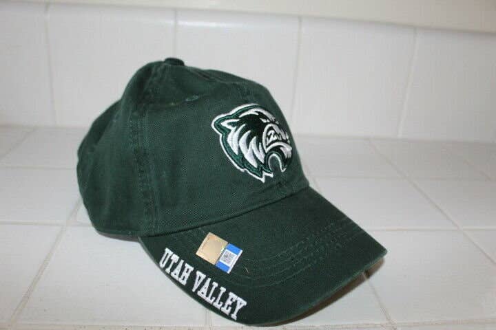 UTAH VALLEY UNIVERSITY WOLVERINES RUSSELL GAME DAY HAT ADJUSTABLE GREEN OSFA BRAND NEW UVU HTF RARE