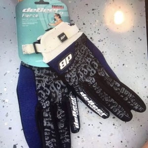 Lacrosse women’s gloves