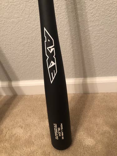 New Axe 32” maple 243 wood bat