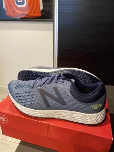 Adult Size 9.5 (Women's 10.5) New Balance Shoes