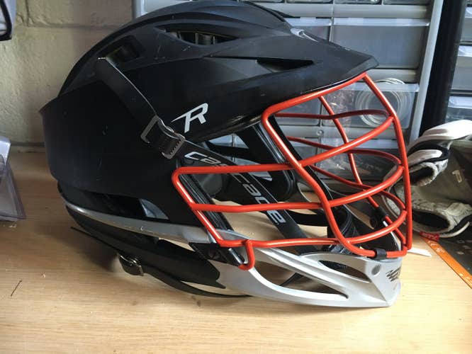 Black Used Adult Player's Cascade R Helmet
