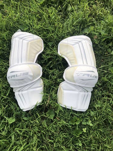 True White Zerolyte Arm Pads (XL, Like New)