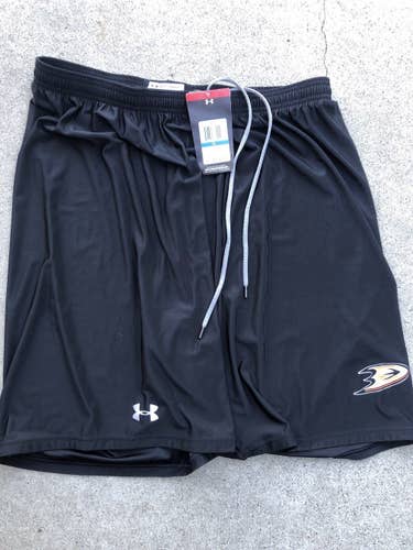 UA NHL Team issue shorts Anaheim Ducks XL