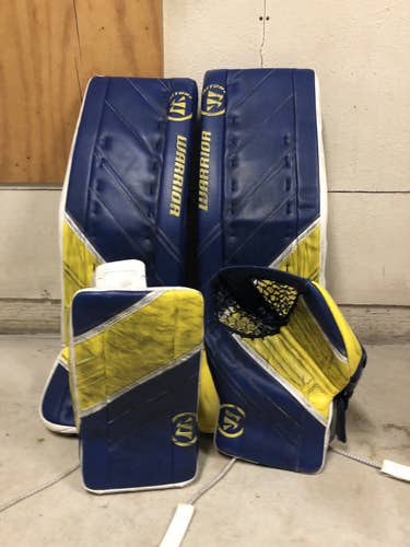 Blue 34" Warrior Ritual G4 Goalie Leg Pads