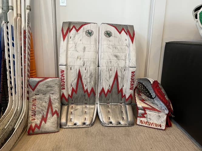 Vaughn Ventus SLR Goalie Full Set