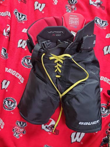 Black Junior XL Bauer Vapor x100 Hockey Pants