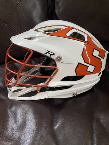 White Adult Player's Cascade R Helmet