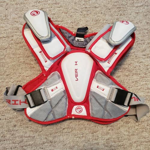 Used Medium Maverik Shoulder Pads