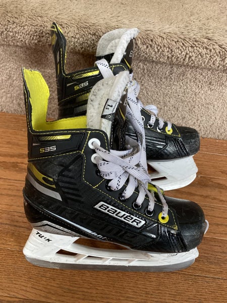 Youth Used Bauer Supreme S35 Hockey Skates Regular Width Size 1.5