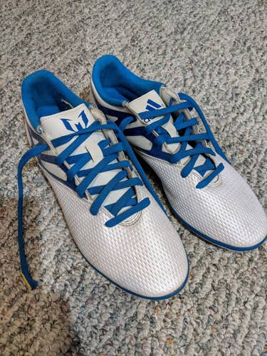 White Used Men's Size Men's 10.5 Indoor/Futsal Adidas MESSI 15.3 Cleats