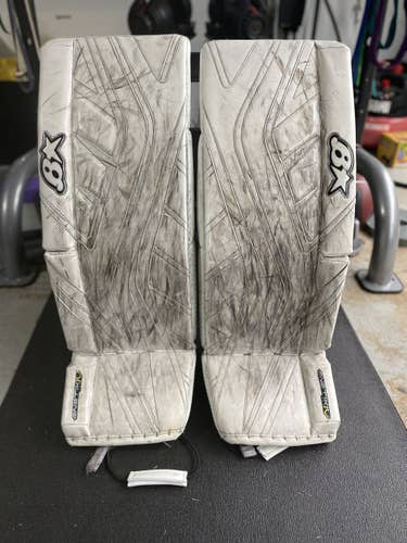 White Used Senior 34" Brian's GNETiK lV Goalie Leg Pads