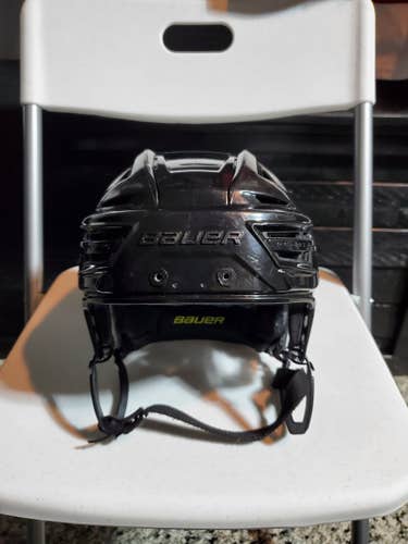 Black Used Medium Bauer Re-Akt 150 Helmet