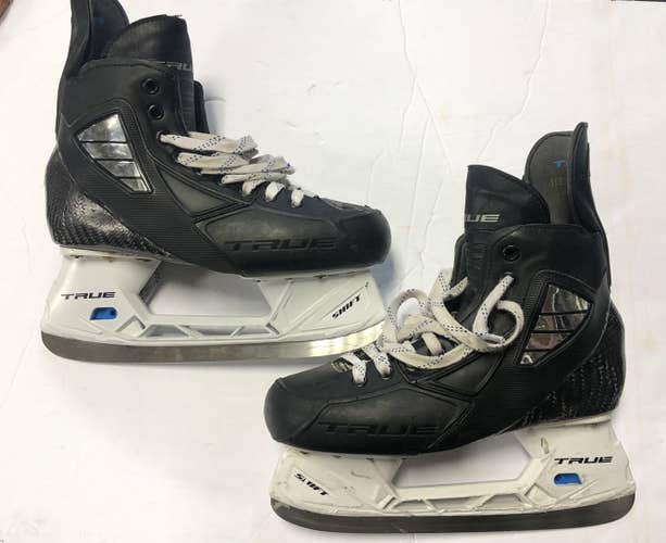 Senior True Regular Width  Size 7 Pro Custom Hockey Skates