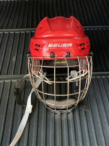 Red Used Small Bauer Re-Akt Helmet