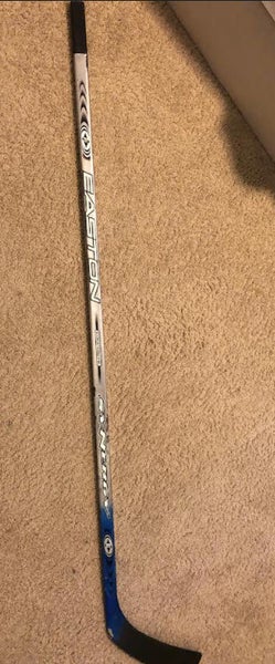 Right handed Easton Synergy Hockey stick - Brand New | SidelineSwap