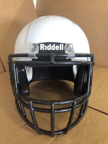 USED RIDDELL ADULT SPEED FOOTBALL HELMET - MEDIUM - WHITE METALLIC